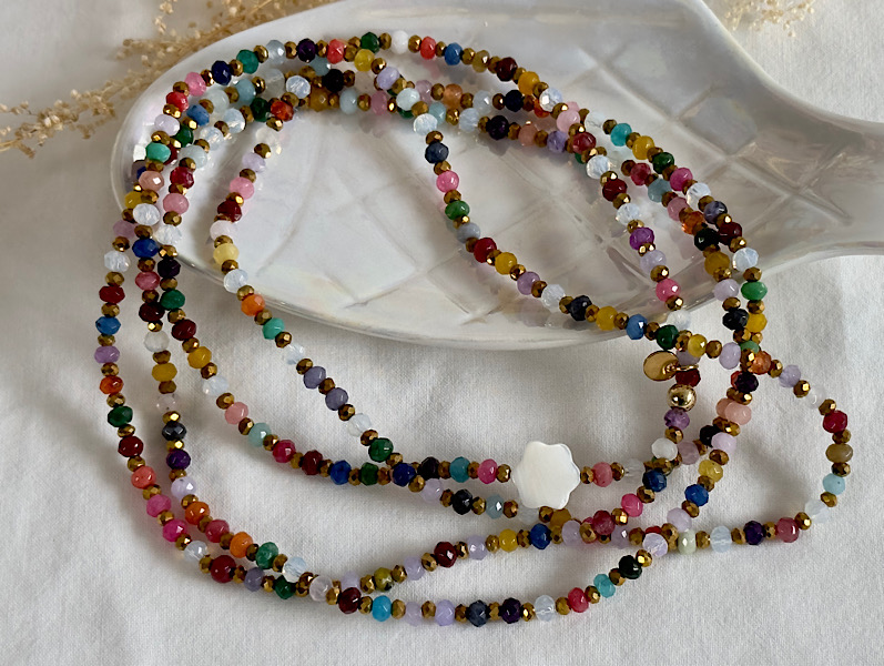 sautoir en perles de Jade multicolores